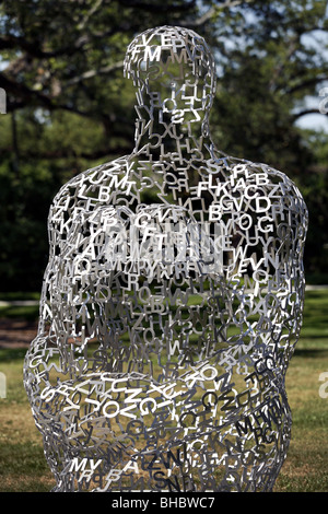 'Dépassement' par Jaume Plensa, Sculpture Garden, New Orleans Museum of Art, New Orleans, Louisiane, USA Banque D'Images