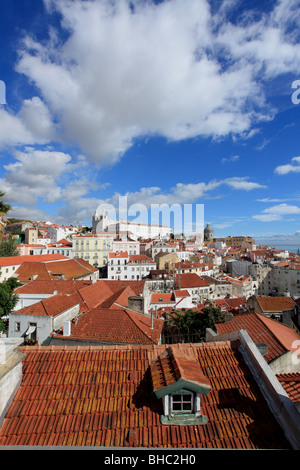 Aperçu au-dessus de l''Alfama du point appelé Miradouros Banque D'Images