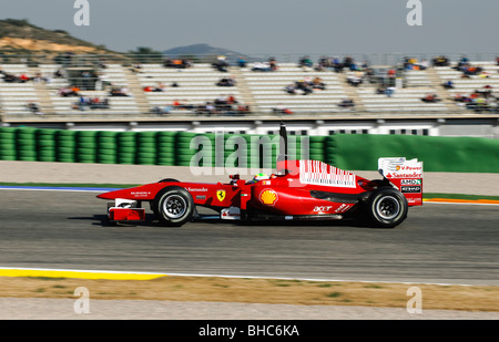 Felipe Massa (BRA) au volant de la Ferrari F10 de voiture de course de Formule Un en février 2010 Banque D'Images