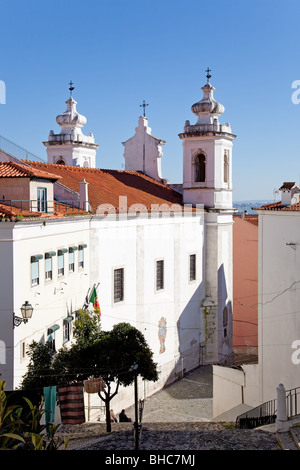 L'église de São Miguel dans l'Alfama. Lisbonne, Portugal. Banque D'Images
