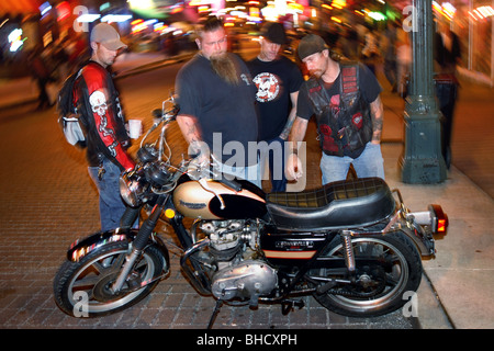 Triumph BONNEVILLE Moto spécial, Beale Street, Memphis, Tennessee, États-Unis Banque D'Images