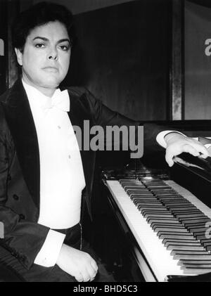 Gelber, Bruno Leonardo, * 19.3.1941, pianiste argentin, demi-longueur, Banque D'Images