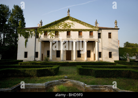 Europe Italie Vénétie Villa Valmarana Lisiera Andrea Palladio Garden statues architecture du patrimoine mondial de l'histoire. Banque D'Images