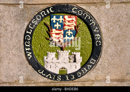 Insigne sur pont de Windsor, Windsor, Berkshire, Angleterre, Royaume-Uni Banque D'Images