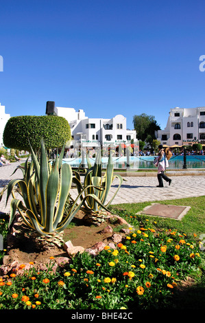 Restaurants en plein air, maisons des jardins, Port El Kantaoui, Sousse, Tunisie Gouvernorat Banque D'Images