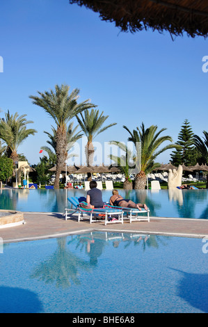 Piscine, Riu ClubHotel Bellevue Parc, Port El Kantaoui, Sousse, Tunisie Gouvernorat Banque D'Images