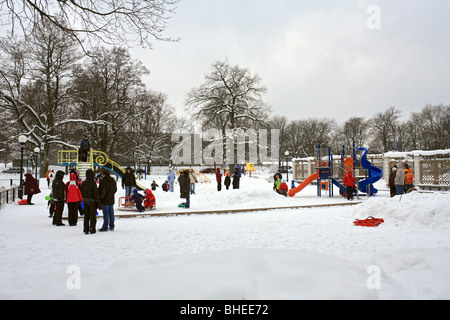 Des scènes de neige dans le parc Kadrioru, quartier de Kadriorg, Tallinn, Estonie. Banque D'Images