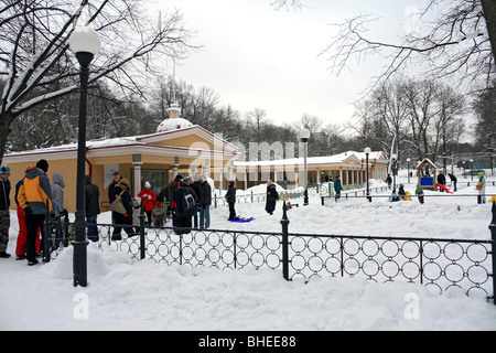 Des scènes de neige dans le parc Kadrioru, quartier de Kadriorg, Tallinn, Estonie. Banque D'Images