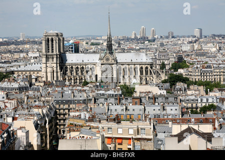 Vue de haut de la Cathédrale Notre Dame, vue de la Rive Gauche Banque D'Images