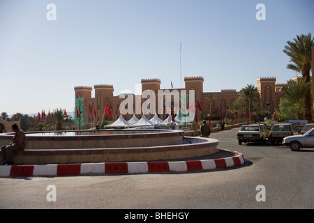 Scène de rue à Zagora au Maroc central Banque D'Images