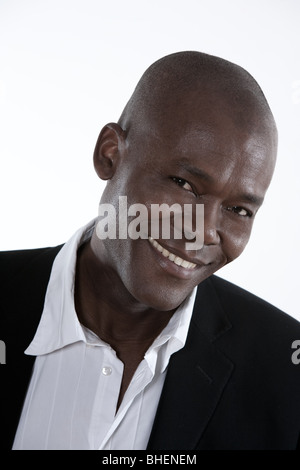 Studio shot portrait of a smiling Handsome Man Afro 40 Banque D'Images