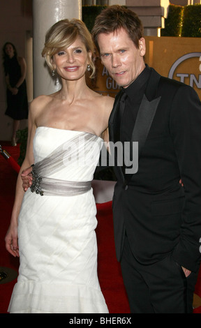 KYRA SEDGWICK, Kevin Bacon 16e REMISE ANNUELLE DES Screen Actors Guild Awards RED CARPET CENTRE-VILLE DE LOS ANGELES CA USA 23 janvier 2010 Banque D'Images