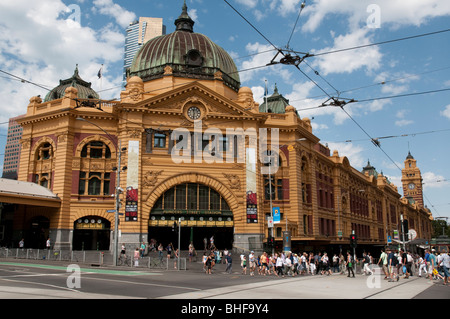 La gare de Flinders Street Melbourne Victoria Australia Banque D'Images