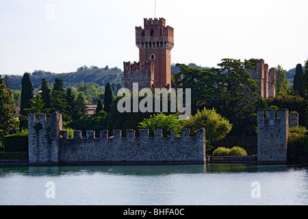 Château Scaliger, Lazise, Vérone, Vénétie, province du lac de Garde, Italie Banque D'Images