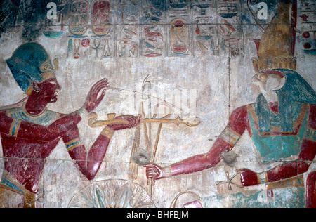 Wallpainting (détail) de Sethos I avant d'Horus, le Temple de Sethos I, Abydos, Egypte, c1280 BC. Artiste : Inconnu Banque D'Images