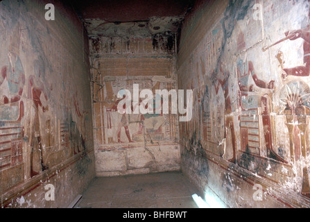 Intérieur de la chapelle d'Horus, le Temple de Sethos I, Abydos, Egypte, 19e dynastie, c1280 BC. Artiste : Inconnu Banque D'Images