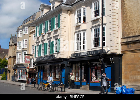 Blackwell's bookshop sur Broad Street à Oxford en Angleterre Banque D'Images