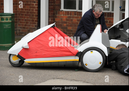 Sinclair C5 à trois roues électrique de son 25e anniversaire Banque D'Images