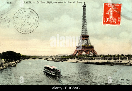 La Tour Eiffel vue du Pont de Passey, Paris, France, 1907. Artiste : Inconnu Banque D'Images