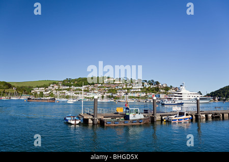 Kingjure et The River Dart du Dartmouth Riverfront, Devon, Angleterre, Royaume-Uni Banque D'Images