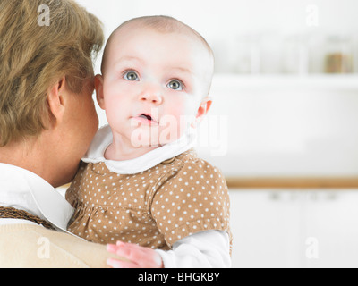 Grand-mère et bébé Banque D'Images