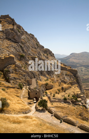 Château médiéval de Acrocorinth Pelponnese la Grèce Photo Stock - Alamy