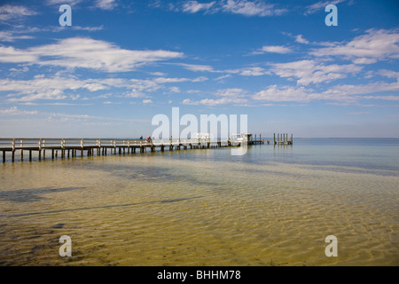 La jetée de pêche dans la région de Bokeelia sur Pine Island Florida Banque D'Images