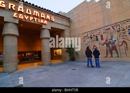 Célèbre Egyptian Theatre à Hollywood, Californie. Banque D'Images