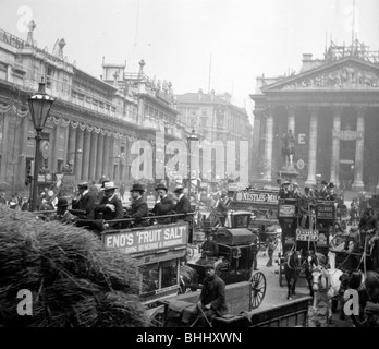 Le roi Édouard VII Décorations du Couronnement, Threadneedle Street, Londres, 1901. Artiste : Anon Banque D'Images