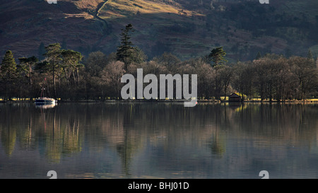 Belle journée d'hiver à Ullswater, Lake District, Cumbria, Angleterre Banque D'Images