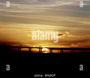 Le nouveau pont Severn, Saint-règle, Avon, 2001. Artiste : Davies Banque D'Images