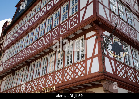 Détail architectural dans Romerplatz, Frankfurt-Am-Main, Hesse, Allemagne Banque D'Images