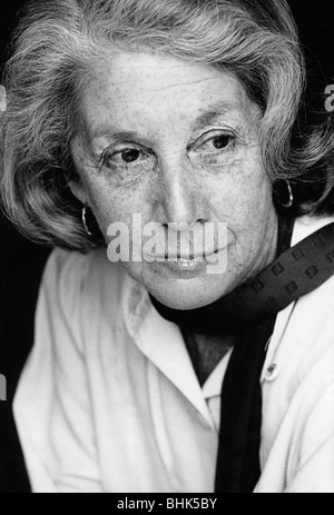 Nadine Gordimer (1923- ), écrivain sud-africain, 1990. Artiste : Inconnu Banque D'Images