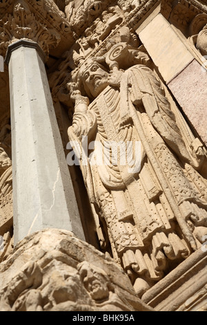 L'ÉGLISE SAINT-TROPHIME, ARLES Banque D'Images