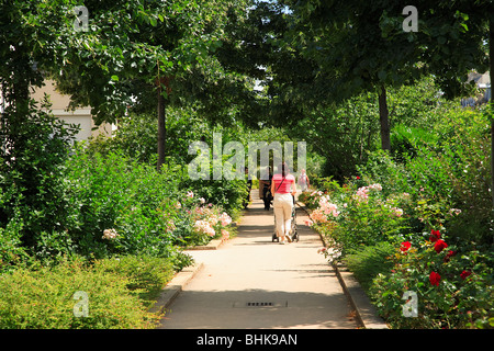 PARIS, FRANCE, la promenade plantée SUR LE DESSUS DE VIADUC DES ARTS Banque D'Images