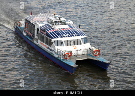 Thames Clipper service de bus de l'eau sur la rivière Thames, London Banque D'Images