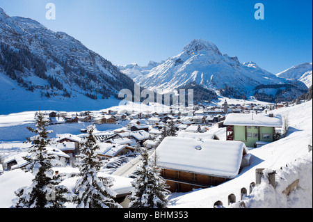 Vue sur le centre de la station de ski d'Arlberg Lech, région, Vorarlberg, Autriche Banque D'Images