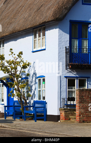 Belle terrasse de chaumières dans le village de souhaitable Langstone, Hampshire, Royaume-Uni Banque D'Images