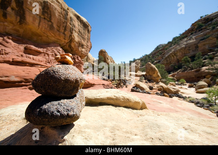 Un cairn dans Capitol Reef National Park, en Utah. Banque D'Images