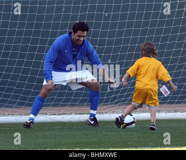 MARK CONSUELOS JOAQUIN 2009 MIA HAMM & NOMAR GARCIAPARRA CELEBRITY DÉFI SOCCER CARSON LOS ANGELES CA USA 17 janvier 200 Banque D'Images