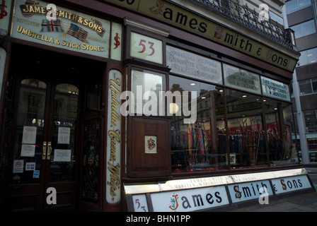 James Smith et Fils Umbrella Shop New Oxford Street London UK Banque D'Images