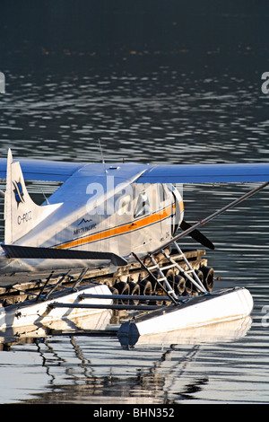 DeHavilland Beaver hydravion amarré à quai, Seal Cove, Prince Rupert (Colombie-Britannique) Banque D'Images