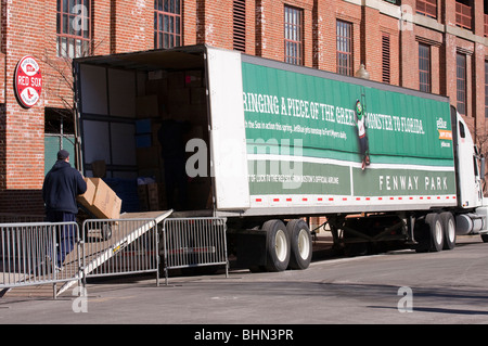 Fenway Park. Jour camion 2010. Chargement de camion à Boston Banque D'Images