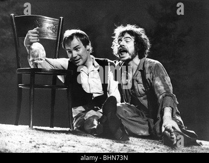 Brandauer, Klaus Maria, * 22.6.1945, acteur autrichien, demi-longueur, dans le théâtre "Leonce und Lena", basé sur Georg Buechner, Festival de Salzbourg, 1975, avec Peter Brogle, Banque D'Images