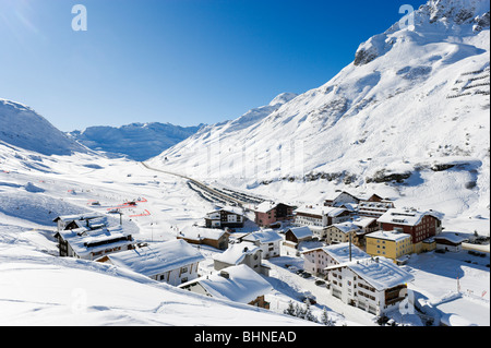 Vue sur la station de ski d'Arlberg, Zurs, Vorarlberg, Autriche Banque D'Images