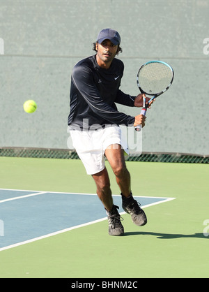 2009 Sendhil Ramamurthy CELEBRITY PRO AM POUR METTRE FIN À LA SP TENNIS TOURNAMENT LOS ANGELES CA USA 14 novembre 2009 Banque D'Images