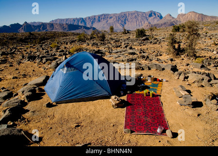 Camping près de Jabal Shams en Oman Banque D'Images