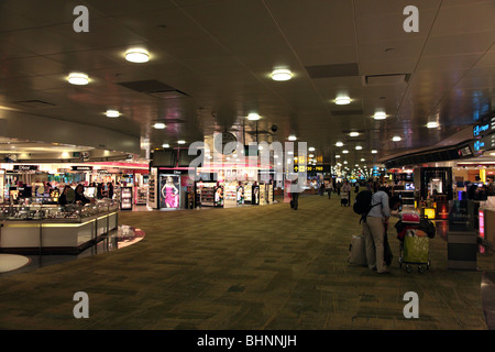 Hall de l'aérogare 3, l'Aéroport International de Changi, à Singapour Banque D'Images