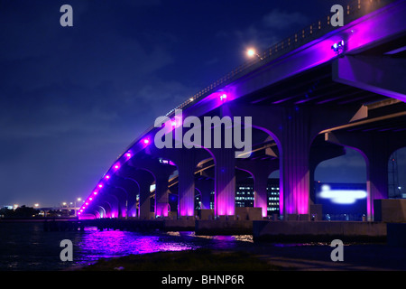 Miami Floride bridge Vue de nuit en A1A Mac Arthur Causeway Banque D'Images