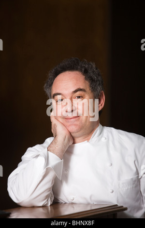 Le célèbre chef Ferran Adria à son restaurant El Bulli à Cala Montjoi, près de roses roses, Catalogne, Espagne Banque D'Images